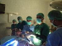 عملية جراحية للدماغ بجهاز الناظور في دهوك